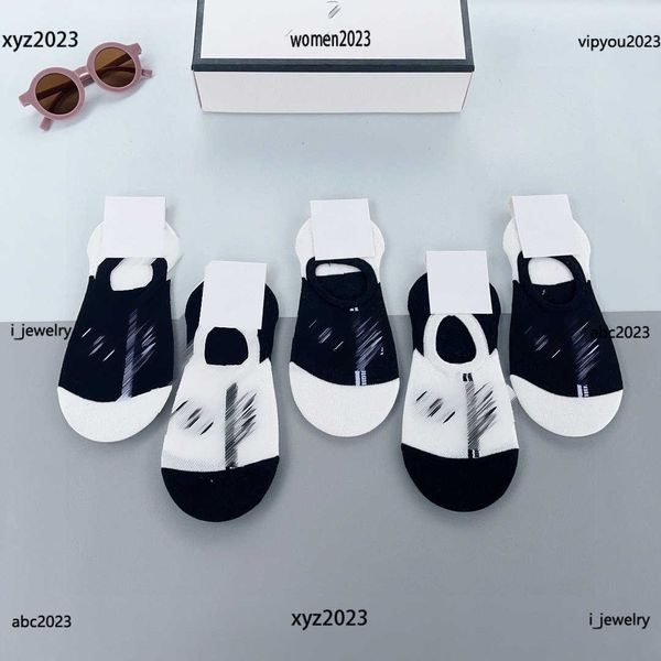 

fashion contrast color design women socks designer breathable outdoor men sock luxurious pure cotton short socks with box, Black