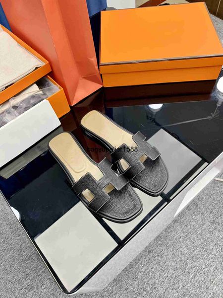 

2023 summer luxury designer women shoes flat sandals channel thick sole casual open toe leather flip flops bottom beach shoes 35-45 with box, Black