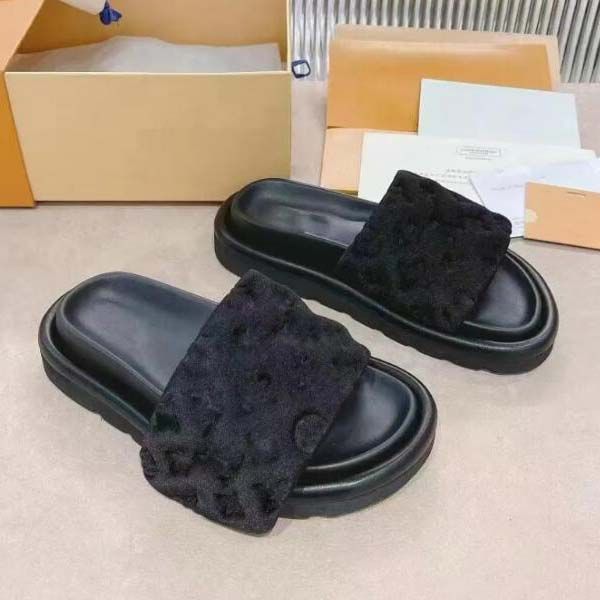 

designer slipper luxury sandal men women shoes pool pillow comfort embossed mules copper triple black pink ivory summer fashion slides beach