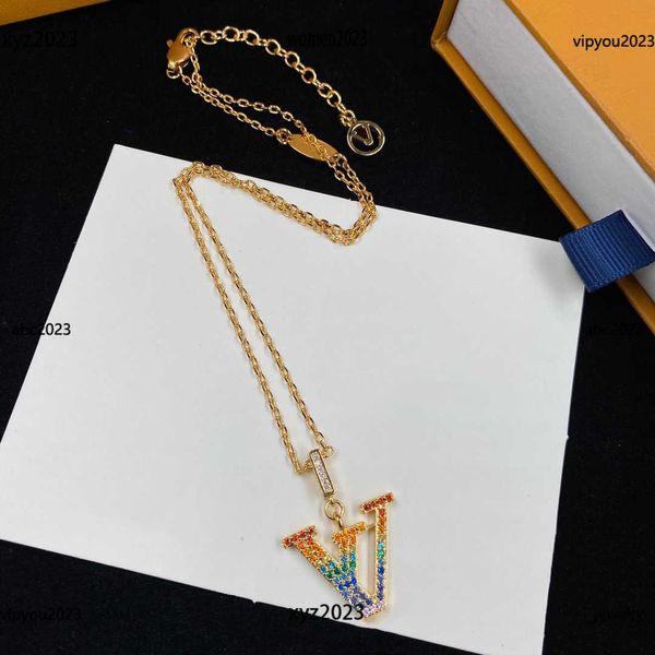 

diamond necklace super shiny colorful love necklace fashion jewelry necklace with brass material necklace iridescence diamond pendant, Silver