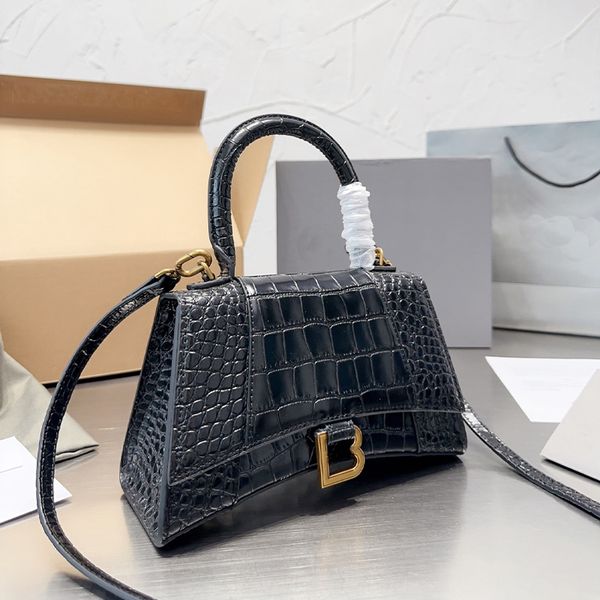 

2023 Fashion designer bag Women's shoulder bag Crescent bag Crosbody bag Crocodile leather women's luxury messenger bag handbag wallet gift box, Black-1