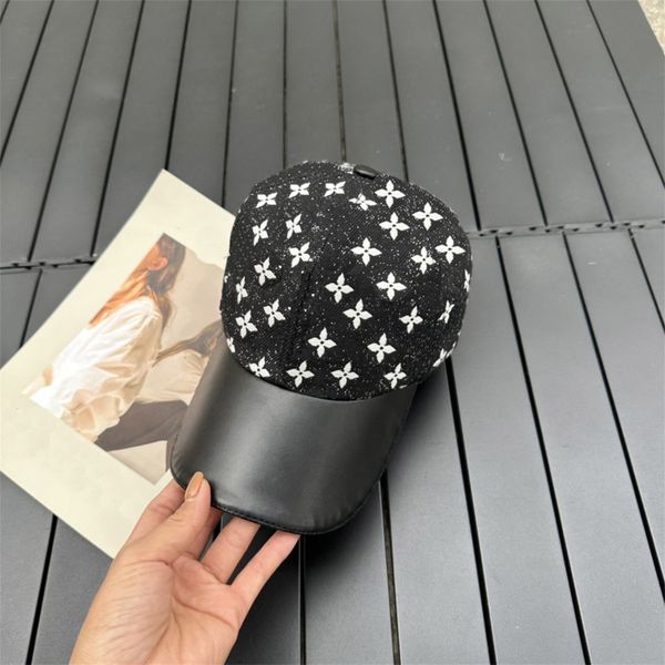 

vcssyy2023 designer letter baseball cap fashion men's and women's travel curved brim duck tongue cap outdoor leisure sunshade hat, Blue;gray