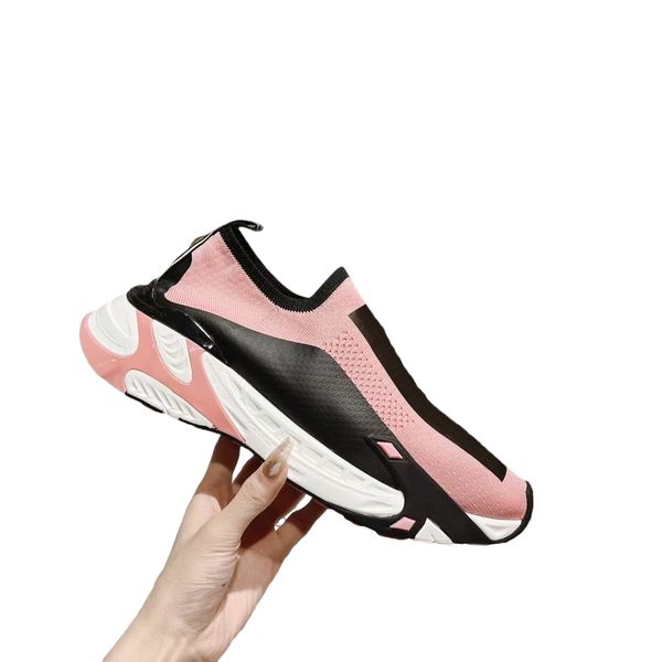 

2023 new arrived designers shoe womens mens sneakers casual mesh chaussures women pink espadrilles mens socks white red black shoes boots 35