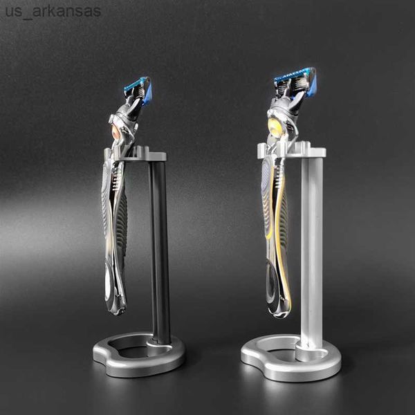 

berjaya aluminum shaver stand and the sahving razor blade handle set l230523
