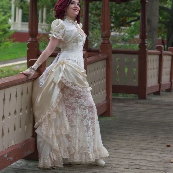 

vintage victorian bustle evening dresses with short jacket ivory lace and satin corset prom gown 2023 robe de soiree, Black;red