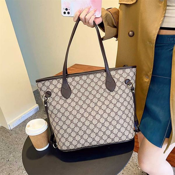 

2023 new fashion simple underarm tote bag for women's advanced sense commuter big bag casual one shoulder handbag 80% online outlet sto
