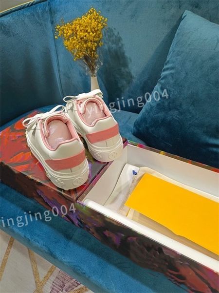 

2023 fashion couple high-quality leather lace-up casual shoe classic men's sports women's vulcanized flat size 35-41, Black