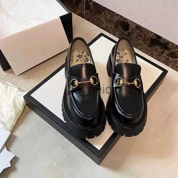 

dress shoes luxury embroidered horsebit loafer shoes for women calfskin leathers back bee designer lug sole shoes outdoor sneakers slip on w, Black