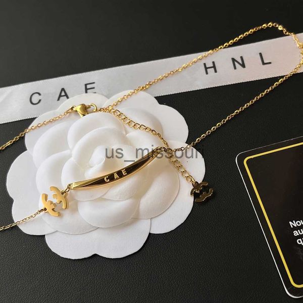 

pendant necklaces luxury brand elbow letter pendant necklace designed for women long chain 18k gold plated necklace designer jewelry exquisi, Silver