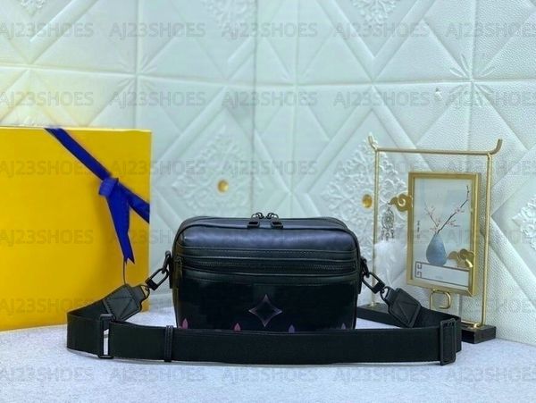 

mens messengers bag m22495 designer comet messengers pm shouler bag black borealis monograms leather crossbody vivid purple neon green multi