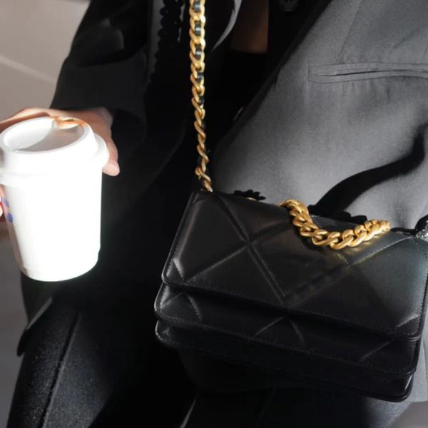 

designer crossbody bag luxury envelope wallet 19cm genuine leather chain bag delicate knockoff shoulder bag with box yc054