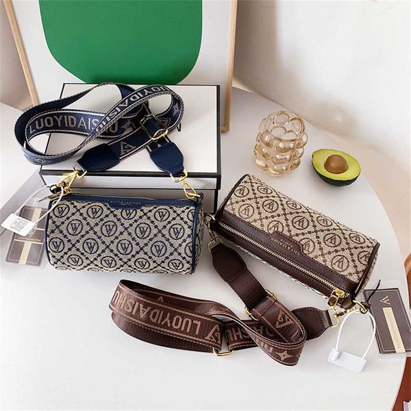 

2023 spring popular one shoulder women's bag trend live broadcast on various platforms 60% factory outlet sale