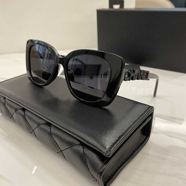 

zhao lusi's same style small fragrance for women's advanced sense 2023 new sunscreen polarized sunglasses, White;black