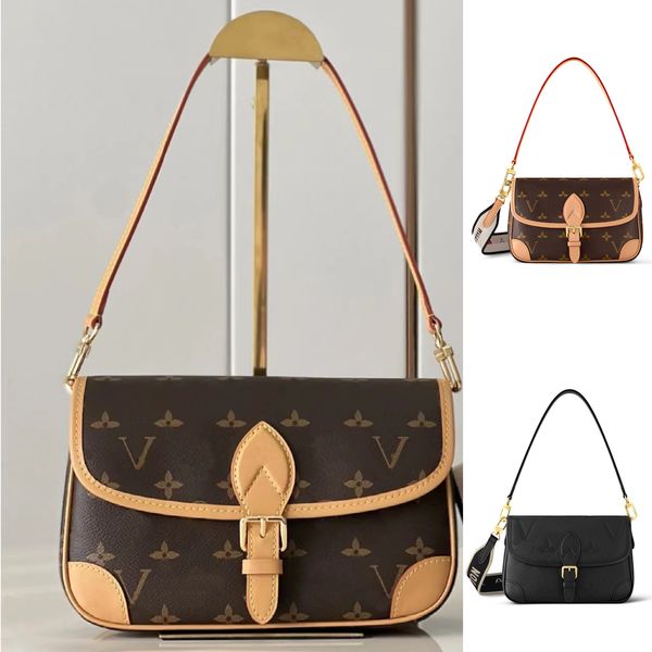 

m46386 m45985 diane leather cosmetic duffle handbags travel envelope luxurys designer womens mens beach shoulder bag flap cross body totes c