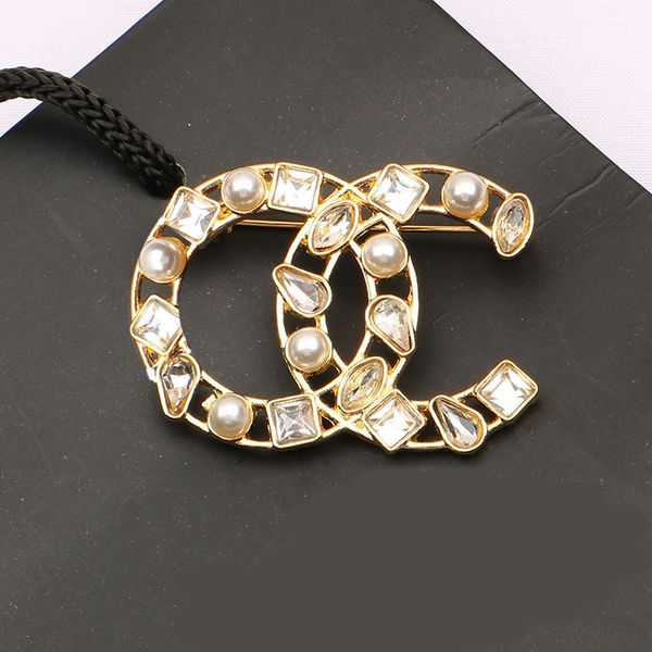 

20color luxury women men designer brand letter brooches 18k gold plated elegant fashion zircon jewelry brooch charm pin marry christmas part, Gray