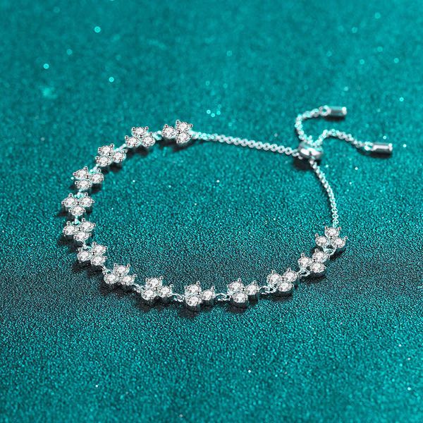 

gra certificate lucky clover 4.2ct d color thickened silver chain round cut adjustable moissanite bracelet