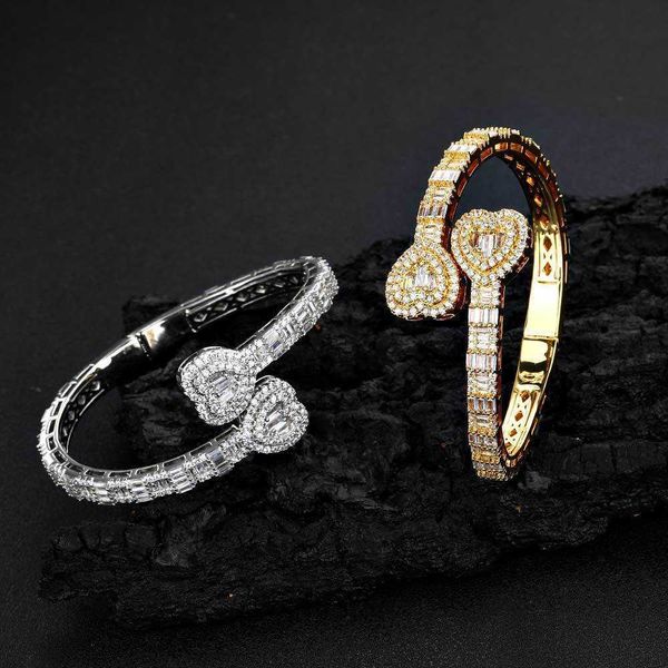 

new iced out bling opened heart zircon charm bracelet baguette aaa cz hearts bangle for men women hiphop luxury jewelry, Golden;silver