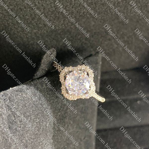 

exquisite diamond ring women designer wedding ring luxury sterling silver band rings fashion jewelry gift for girlfriend