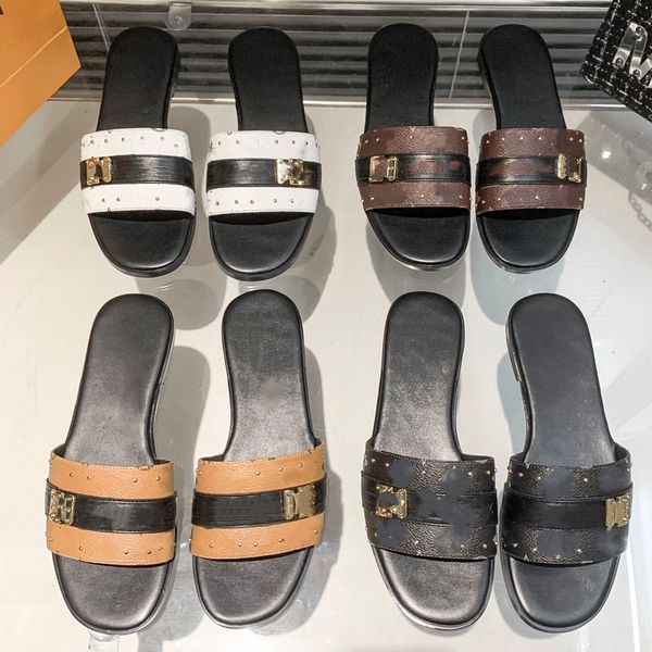 

designer summer new slippers flat bottom outgoing slippers retro old flower fashion versatile beach slippers large women, Black