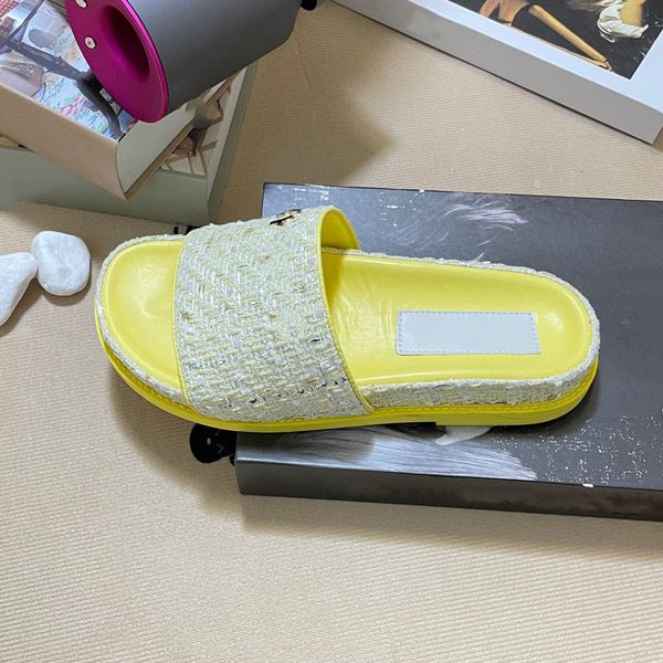

classic luxury summer new style small fragrant thick sole slippers designer one line slippers candy color outgoing ins style slippers, Black