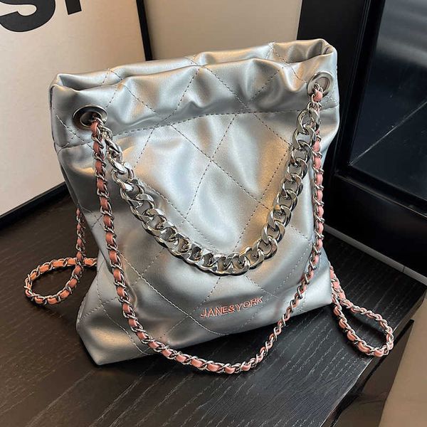

2023 new mi chun ling ge chain women's large capacity summer small and popular one shoulder crossbody bucket bag