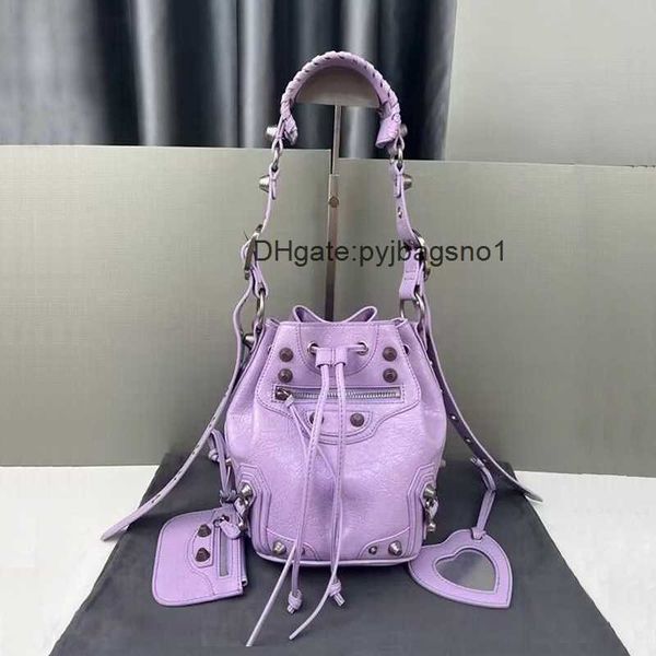

agci designer handbag evening balense ga le cagole riveted locomotive bag punk style drawstring bucket bag women's genuine leather shou