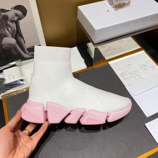 

2023 new luxury excellent mens or womens shoes sneakers fashion trend casual versatile design 0613, Black