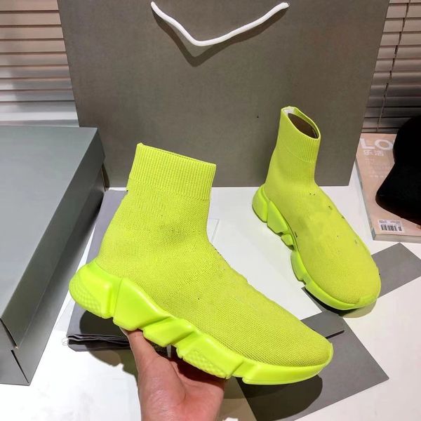 

2023 luxury excellent mens or womens shoes sneakers fashion trend casual versatile design couple models comfortable breathable 0613, Black