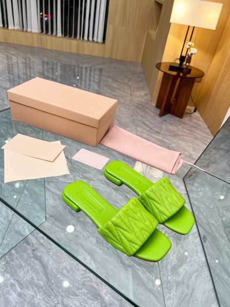 

luxuries designer classics women slipper fashion sandals slides summer real leather ladies beach platform slippers with box dust bag, Black
