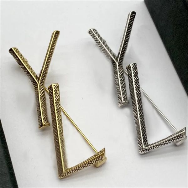 

luxury brooch pins for womens designer gold broochs mens silver pin luxurys golden broche delicate broches fashion jewelry brooch 236133d, Gray