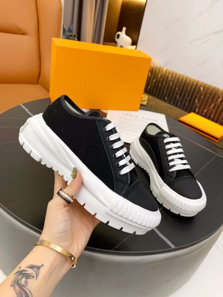 

designers oversized sneakers casual shoes white black leather velvet espadrilles trainers mens women flats lace up platform 0702
