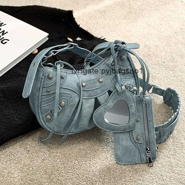 

agci designer handbag evening balense ga high-end women's bag niche design spicy girl one shoulder crossbody bag versatile motorcycle b