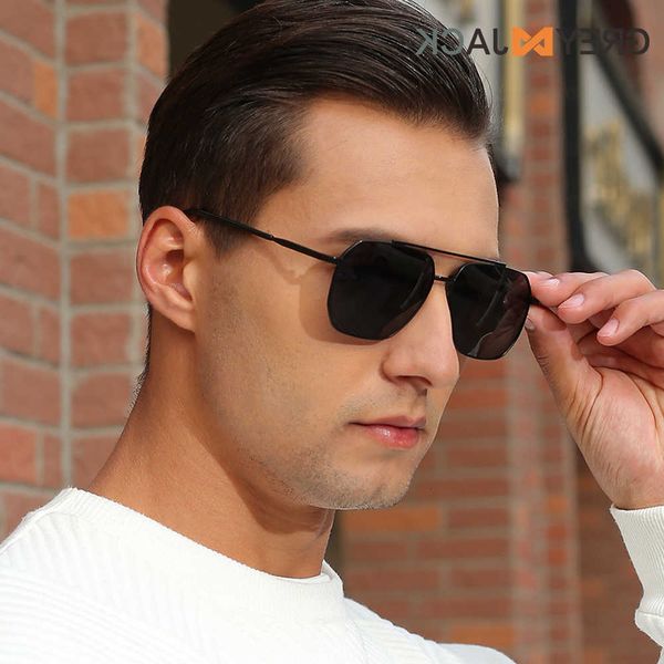 

designer sunglasses fashion goggle beach sun glasses for man woman eyeglasses new polarized mirror men's double beam toad, White;black