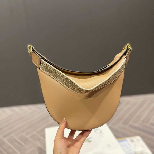 

lowes underarm bag purses handbags ladies high beauty celebrity light luxury french high grade classic embroidery wide shoulder strap new cr