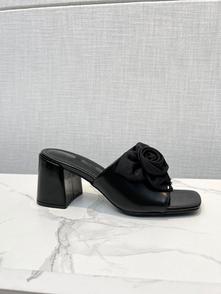 

2023 the new designer women mens casual shoes fashion flowers genuine leather patchwork trainers sneakers 0609, Black