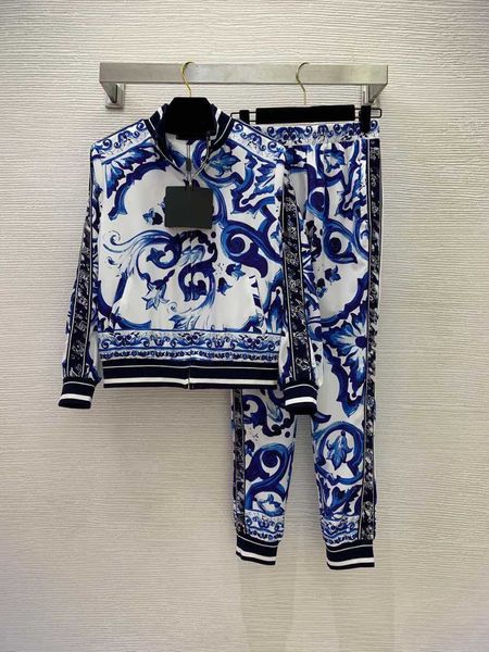 

23ss women pants sets women designer clothes blue and white porcelain printed fashion coat with elastic waist side logo straight pants casua