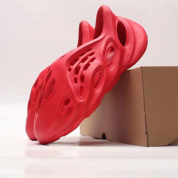 

slippers for men and women the same 2023 new summer indoor home bathroom non-slip outside wear there are  colors to choose from, Black