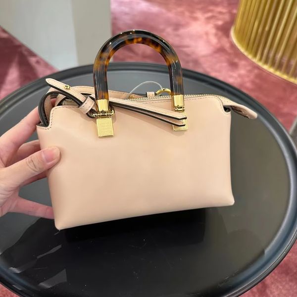 

by the way cross body handbags tote clutch bag camera classic messenger organizer luxurys designer toiletry kits leather womens mens baguett