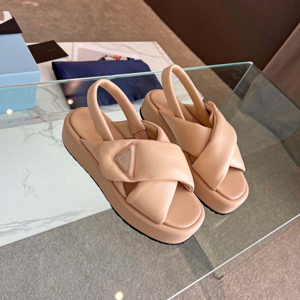 

monolith sandals with soft sheepskin women designer metal triangle sandals rubber thick sole lady modern and elegant slipper 02, Black