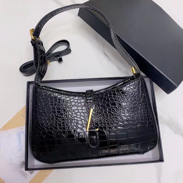 

fashion the tote bag designer bag shoulder bag luxury women's handbag gold label crochet open and close leather crossbody shoulder bag