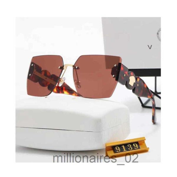 

designer versage sunglasses cycle luxurious fashion sports polarize square sunglass for mens womans vintage baseball new driving rimless tea, White;black