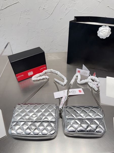 

new diamond grain fat classic chain bag feel good gorgeous shape capacity considerable can be crossbody can shoulder