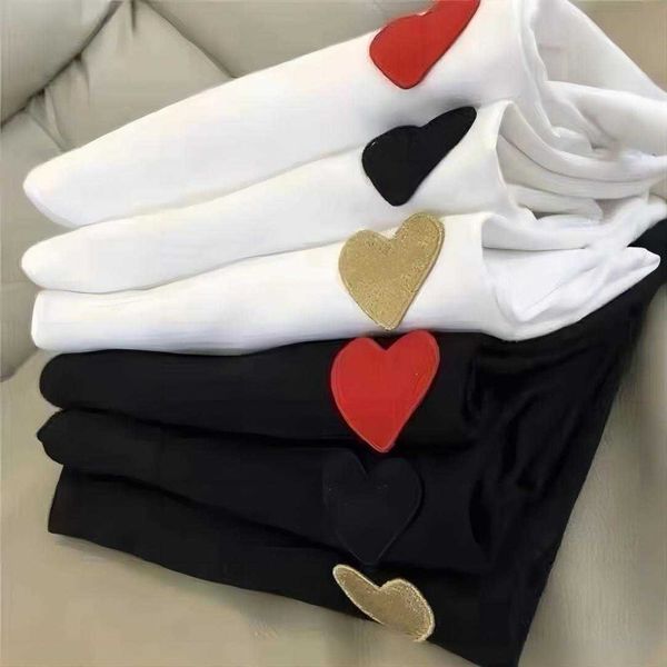 

fashion mens play t shirt designer red heart shirt commes casual women shirts des badge garcons high quanlity tshirts cotton embroidery hdts, White;black