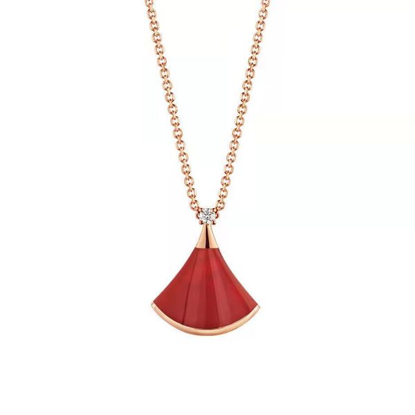 

new brand heart designer necklace for women fashionable and charming fan shaped 18k gold pendant high-quality titanium steel luxury jewelry, Silver