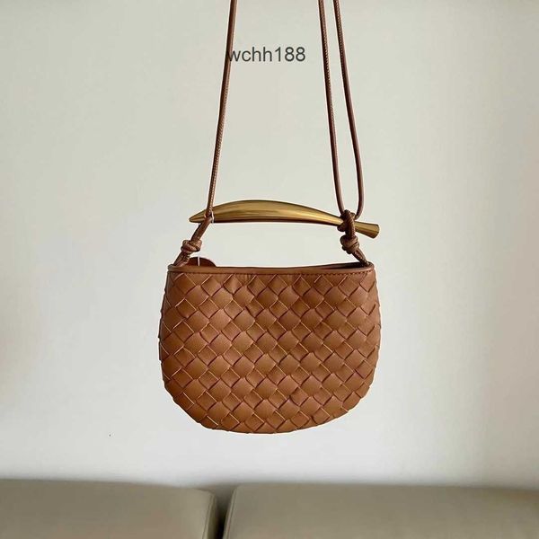 

designer strap evening women's bottegas single bags woven cowhide bag sardine 2023 handle venetass fashion shoulder oblique straddle ha