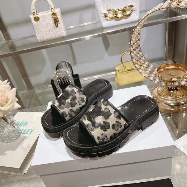 

real cowhide leather triomphe sandal clea chunky sandals designer slippers gladiator platform mule thick bottom logo slides women ladies hee, Black
