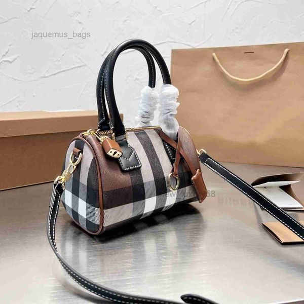 

new fashion designer luxury version simple shoulder bag female male classic plaid barrel clutch singleroom crossbody bag pbk multi pochette