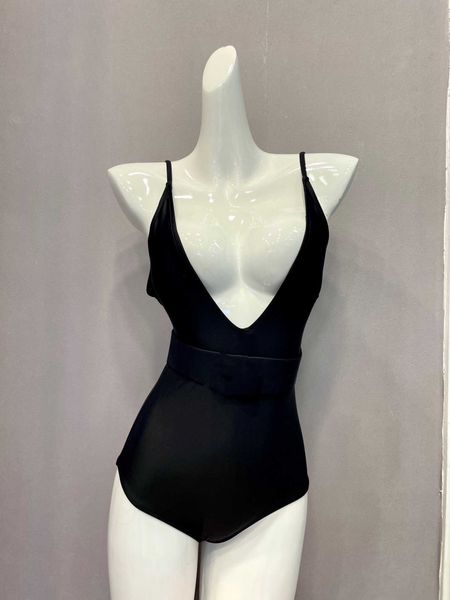 

women's swimsuit suitzaable for a variety of scenes swimsauit suitable for the beach line water park onesie design summer beach fashion, White;black