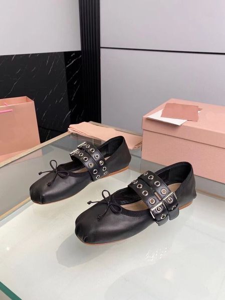 

piggy dance shoe stud buckle decoration round head flat heels fashion show evening shoes designer women's factory shoes 35-40, Black