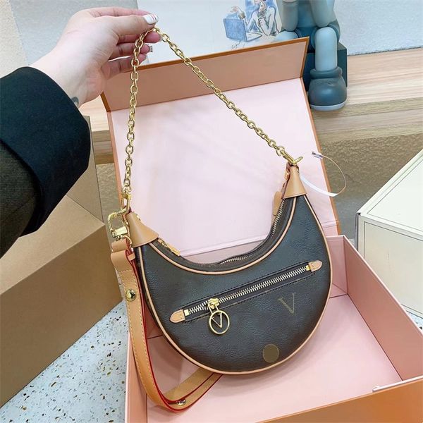 

2023 woman mini plain bags shoulder tote bag designer bag luxurys handbags tiny handbag totes baguette fashion purse black/gold hardware lea